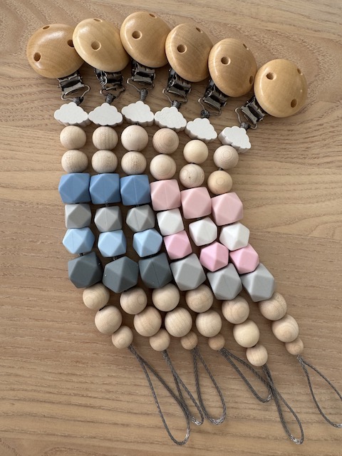 Schnullerkette personalisierbar– Holz & Silikon – Bild 4